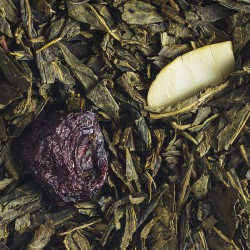 "Christmas in Tokyo": green tea with cherry and almond.