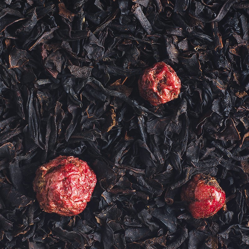 Organic black tea with red berries, sold in bulk.