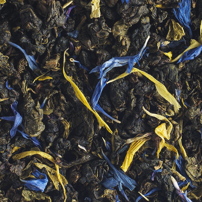Oolong tea scented with bergamot and cornflower petals.
