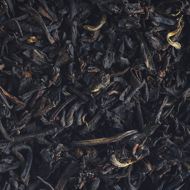 Organic loose black tea with brownie flavor.
