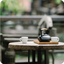  Cafes, hotels